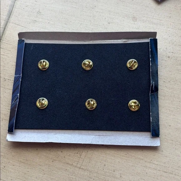 Disney Pocahontas Character Pin Collection - Picture 2 of 2